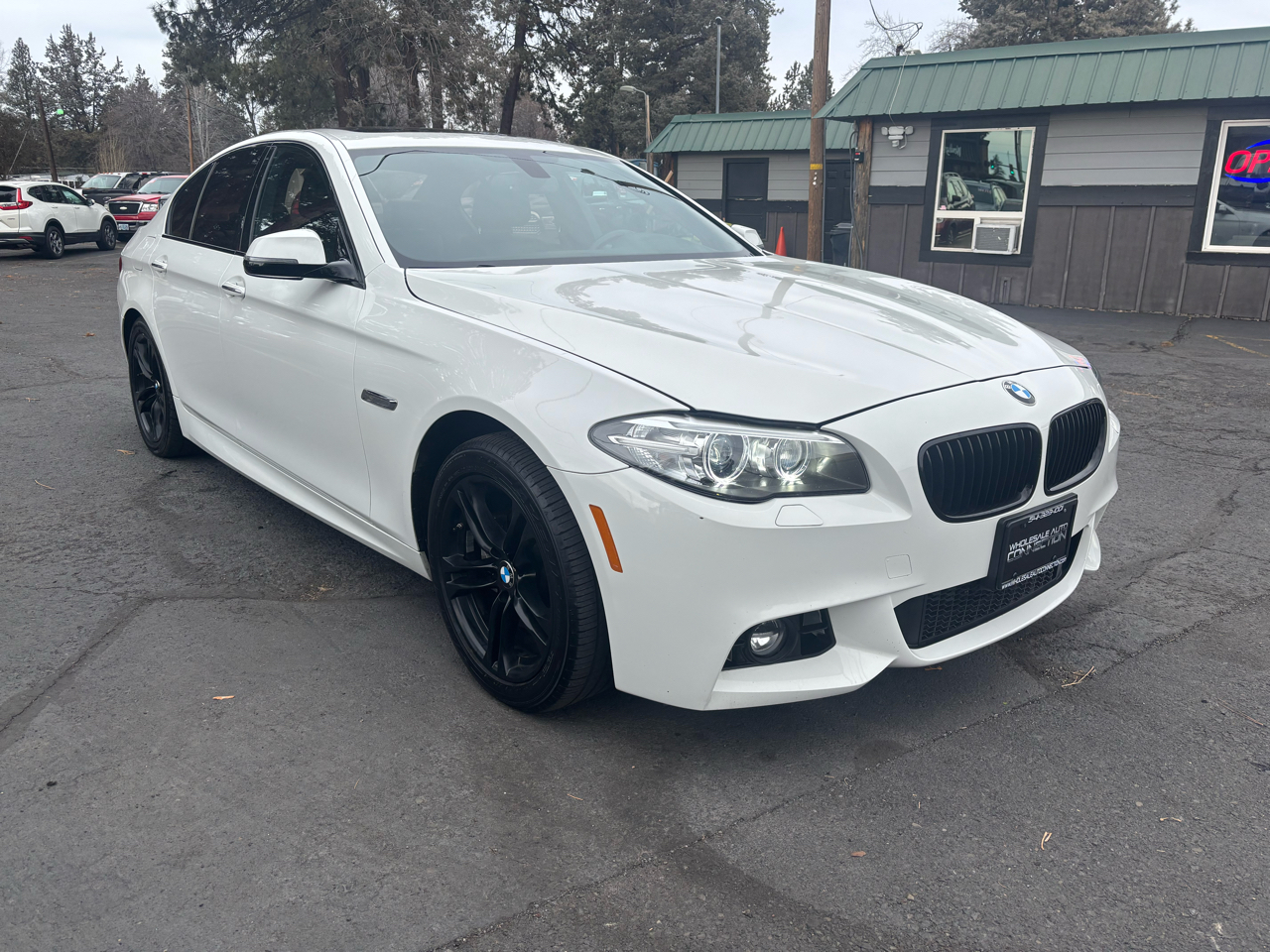 BMW 5-Series 528i 2016