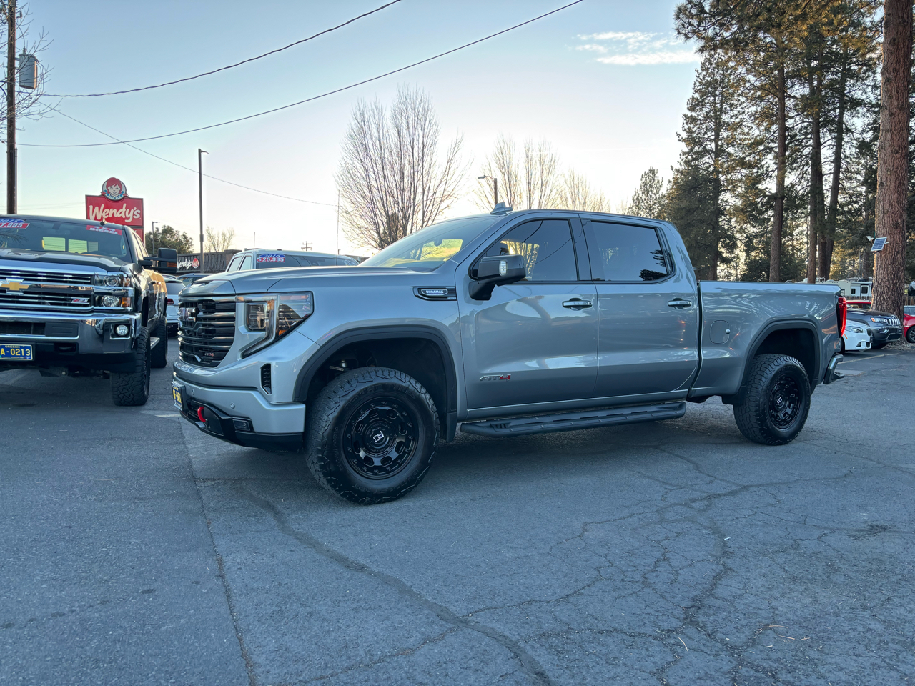 2024 GMC Sierra 1500 AT4 Crew Cab 4WD