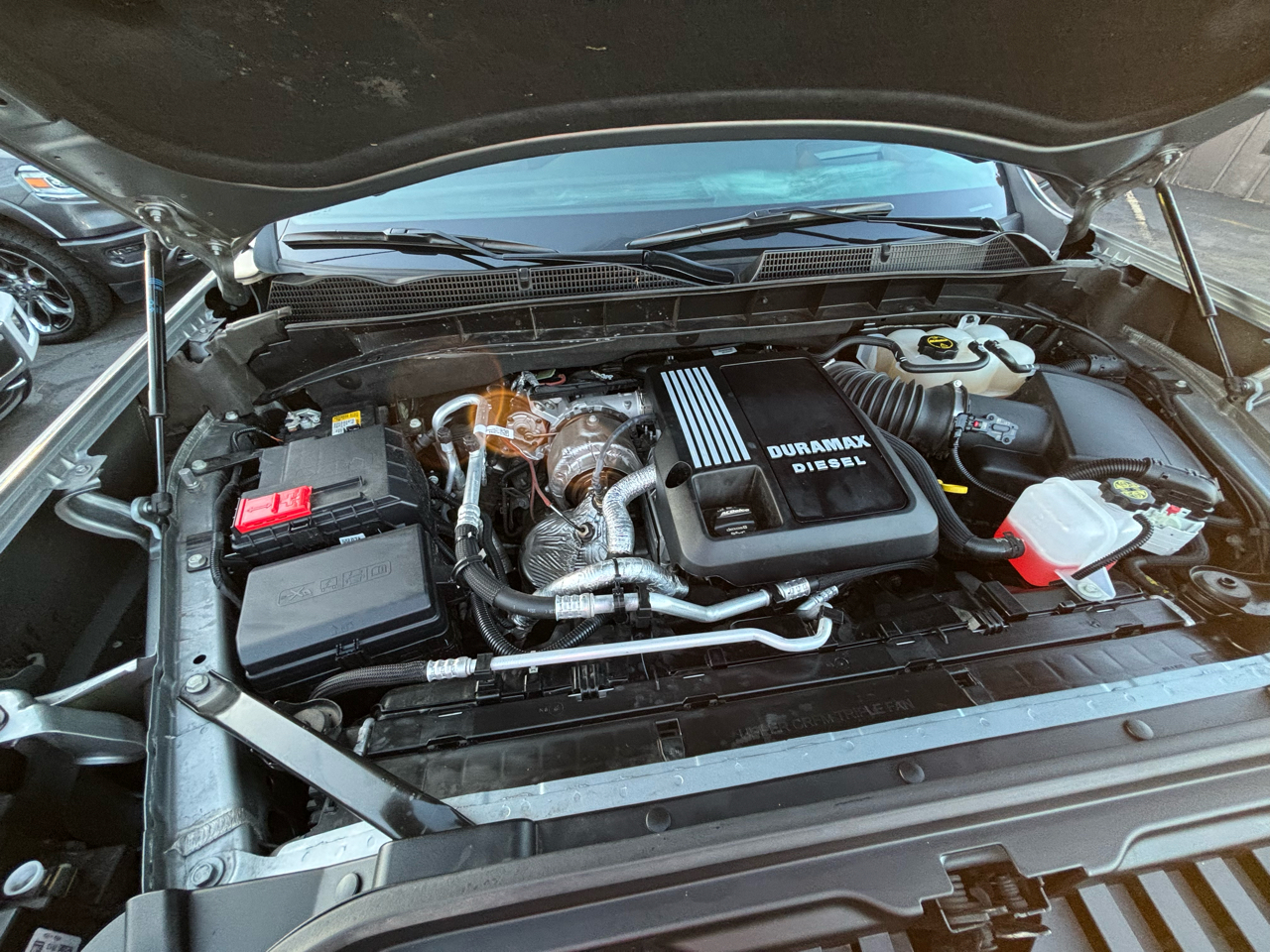 GMC Sierra 1500 AT4 Crew Cab 4WD 2024