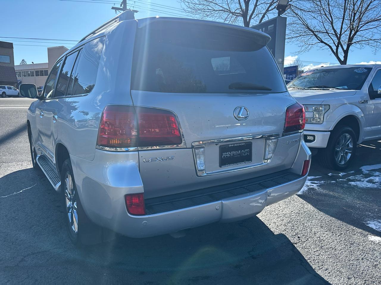 Lexus LX 570 Sport Utility 2010