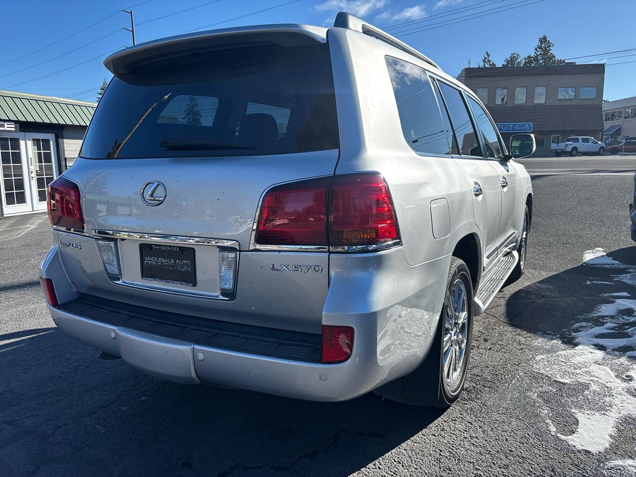 Lexus LX 570 Sport Utility 2010