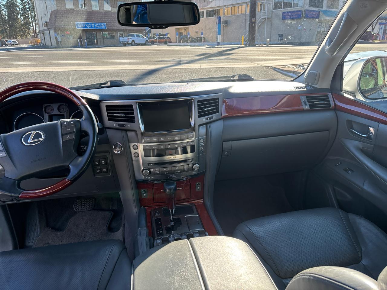 Lexus LX 570 Sport Utility 2010