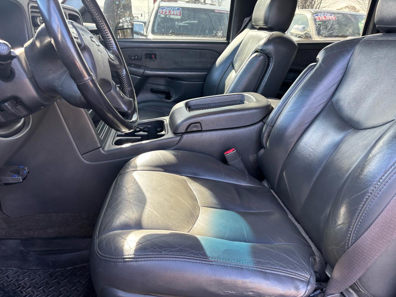 Chevrolet Silverado 2500HD Crew Cab Short Bed 4WD 2003