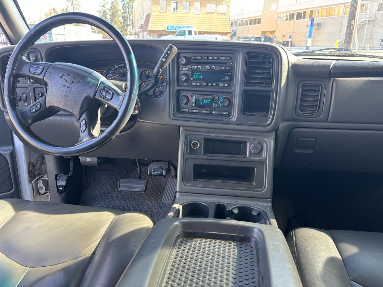 Chevrolet Silverado 2500HD Crew Cab Short Bed 4WD 2003