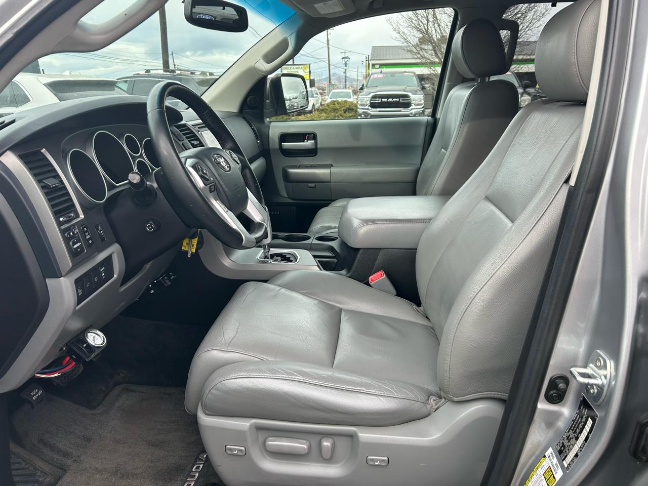 Toyota Sequoia Limited 4WD 2017