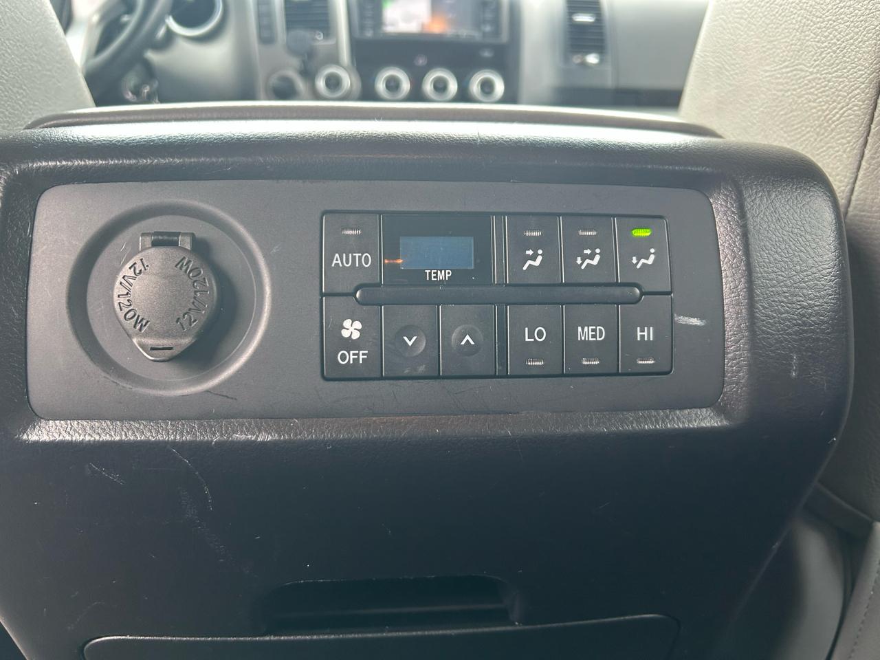 Toyota Sequoia Limited 4WD 2017