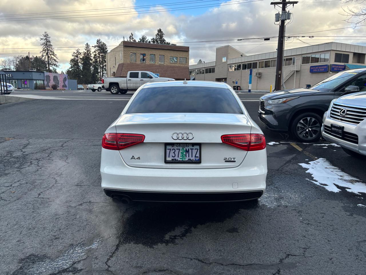 Audi A4 2.0T Sedan quattro Tiptronic 2015