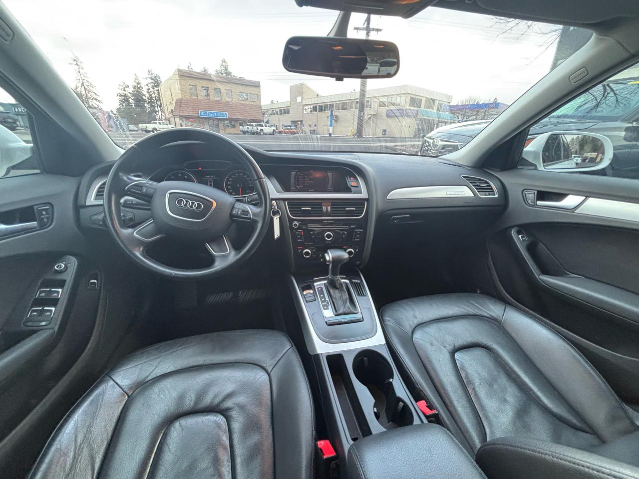 Audi A4 2.0T Sedan quattro Tiptronic 2015