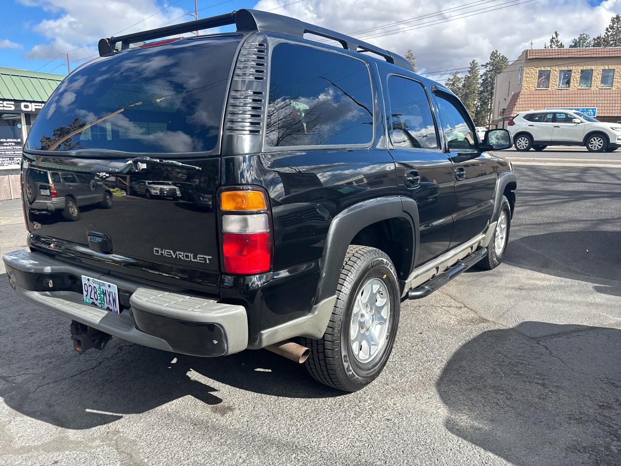 Chevrolet Tahoe 4WD 2004