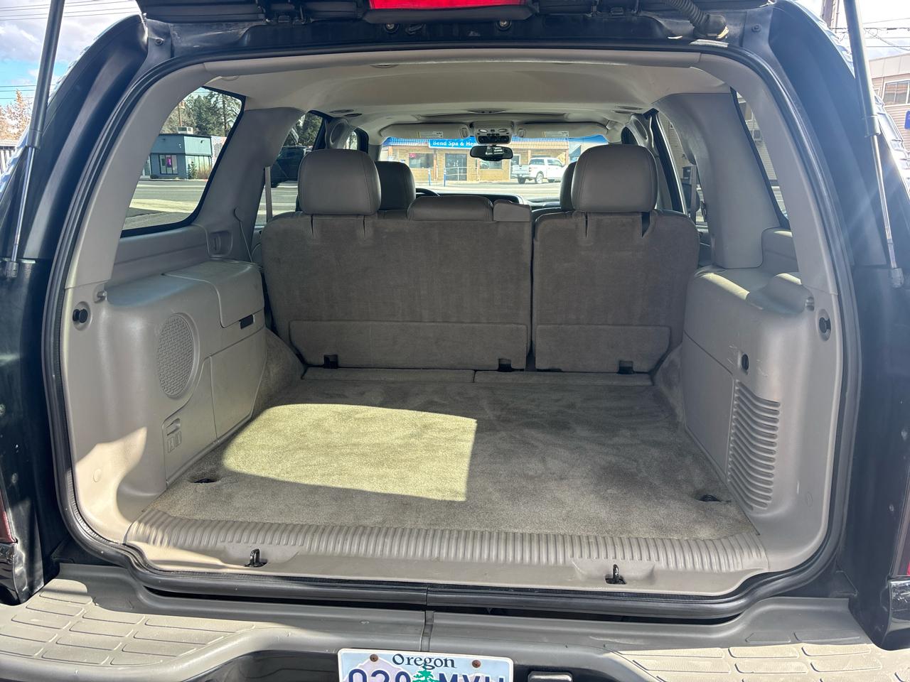 Chevrolet Tahoe 4WD 2004