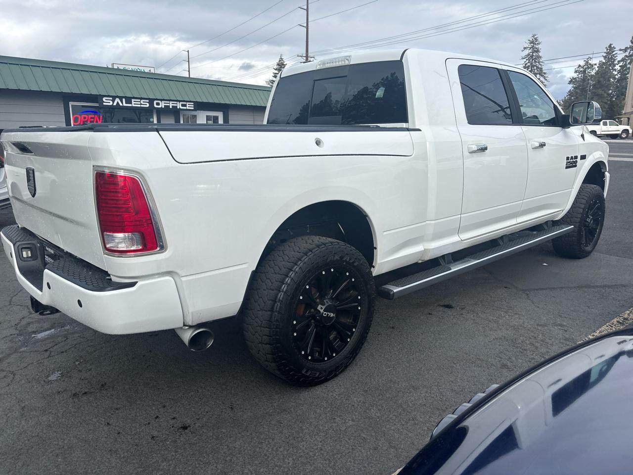 RAM 2500 Longhorn Mega Cab SWB 4WD 2015