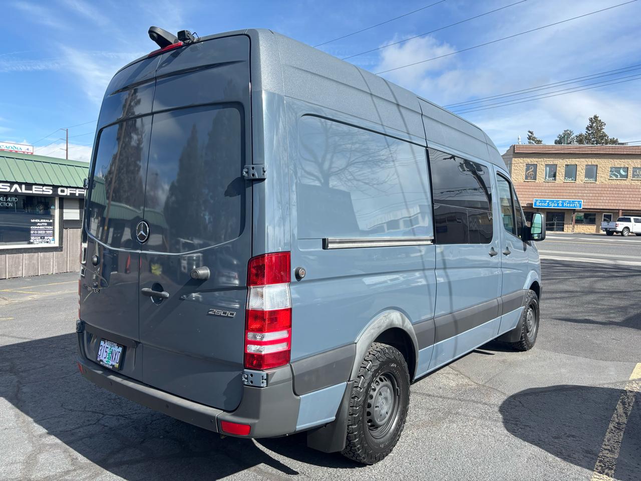 Mercedes-Benz Sprinter 2500 144-in. WB 2018