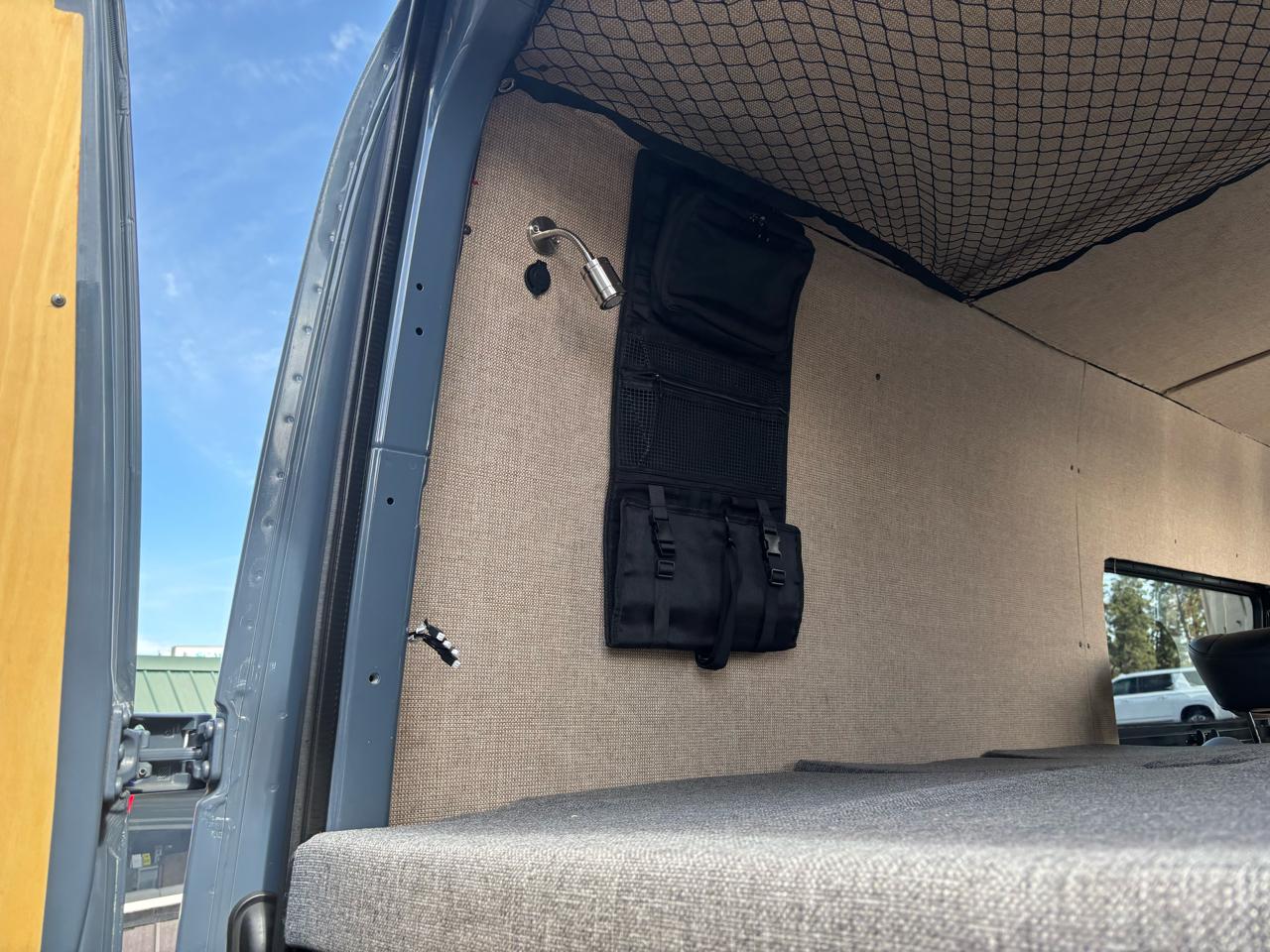 Mercedes-Benz Sprinter 2500 144-in. WB 2018