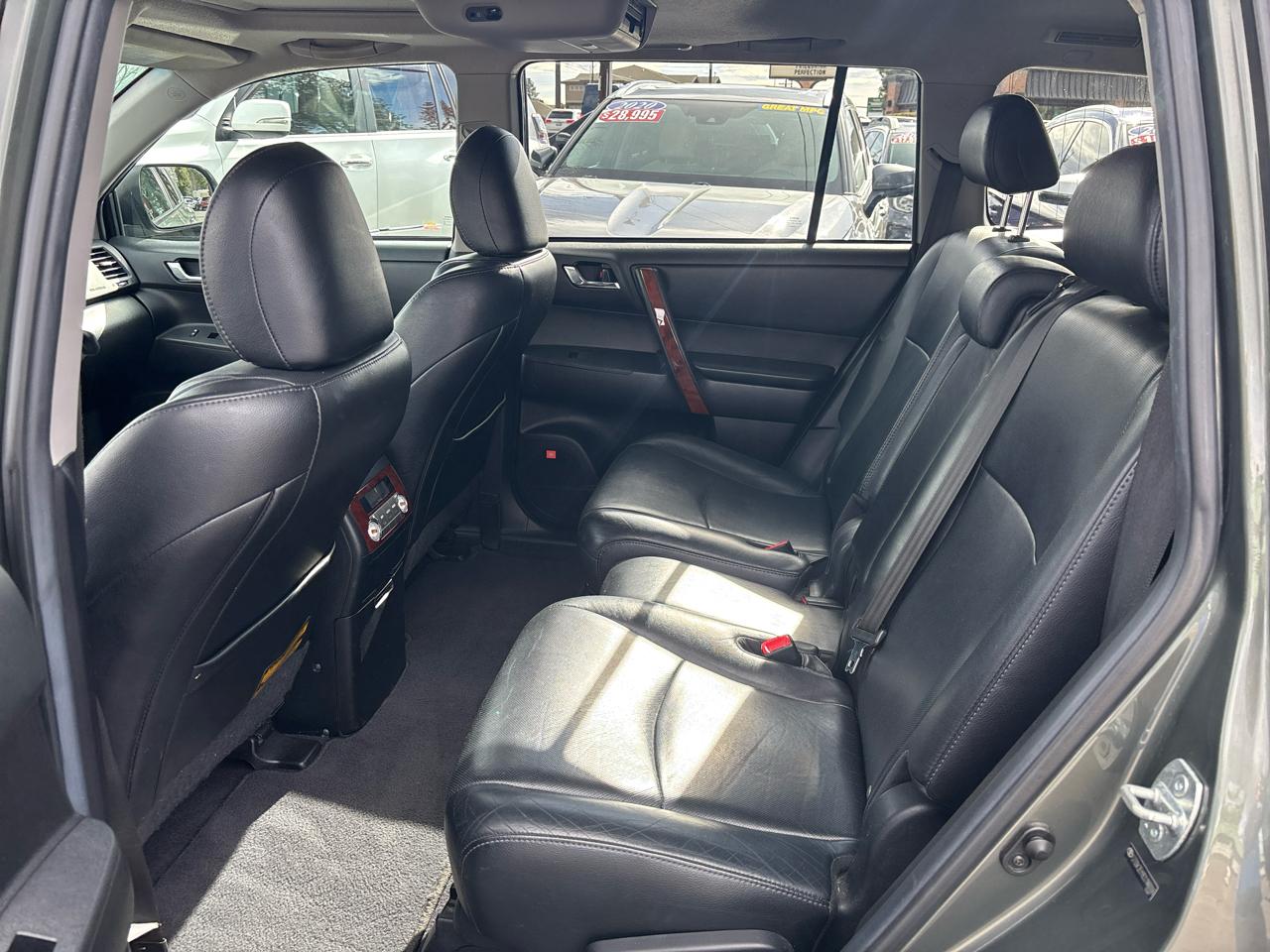 Toyota Highlander Limited 4WD 2013