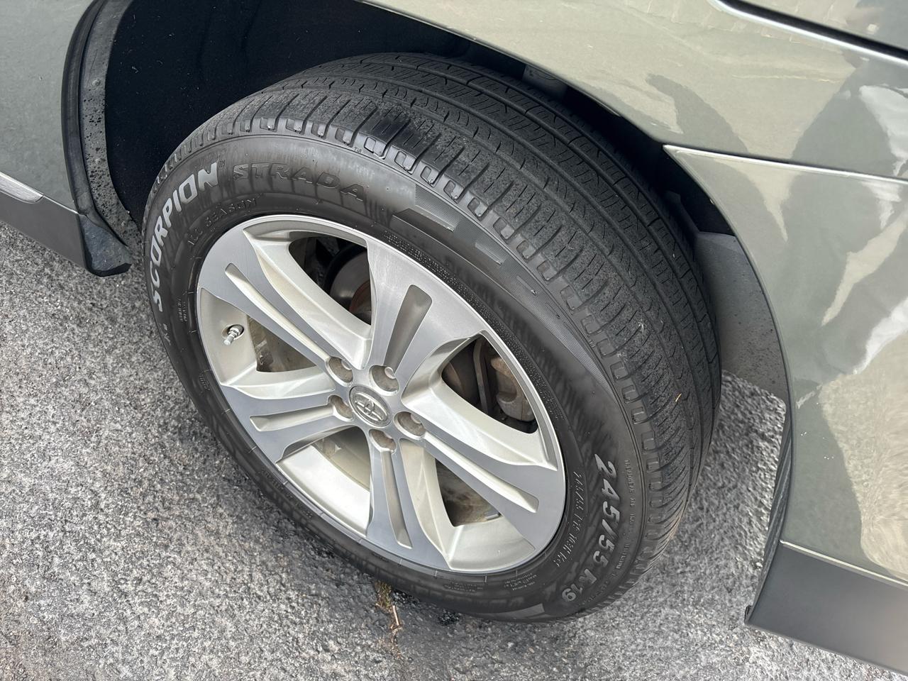 Toyota Highlander Limited 4WD 2013