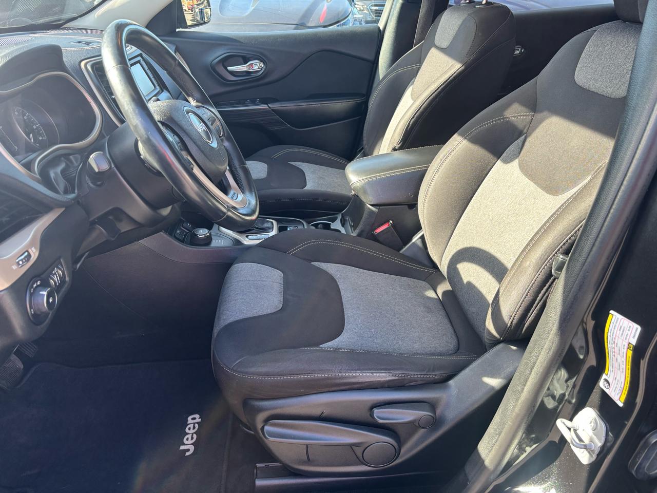 Jeep Cherokee Latitude 4WD 2014