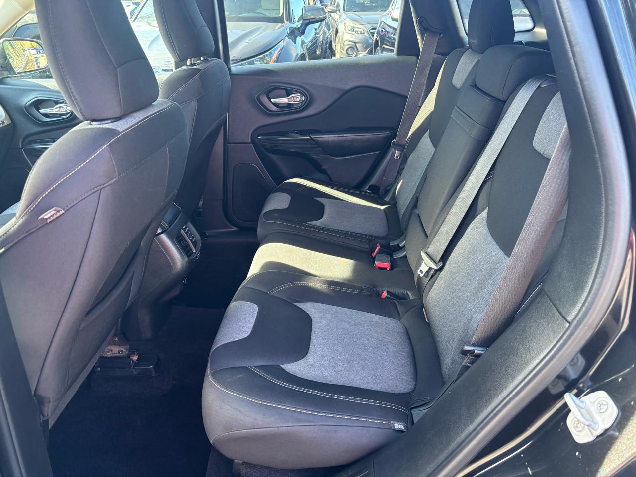 Jeep Cherokee Latitude 4WD 2014