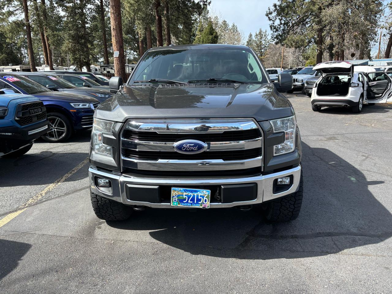 Ford F-150 4WD SuperCrew 145" Lariat 2015