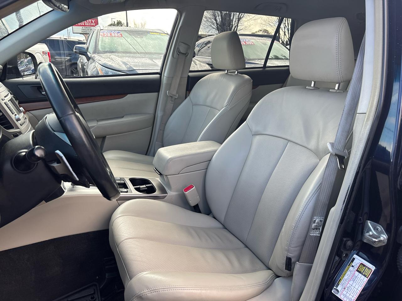 Subaru Outback 2.5i Limited 2013