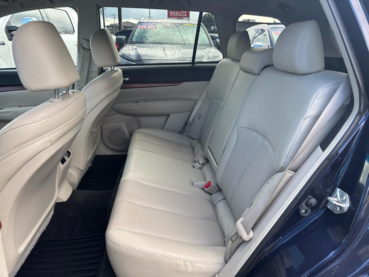 Subaru Outback 2.5i Limited 2013