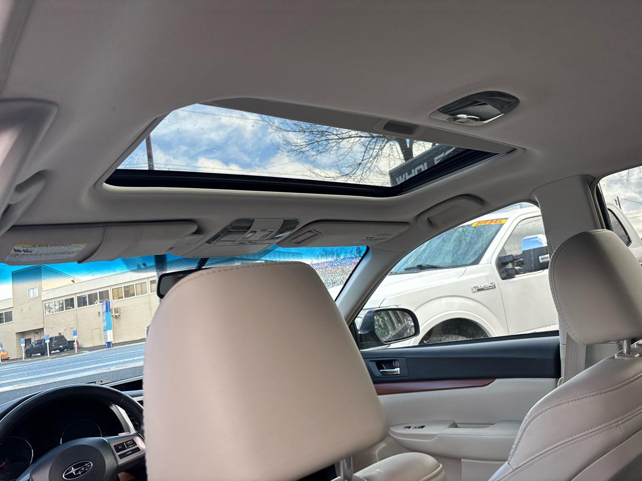 Subaru Outback 2.5i Limited 2013