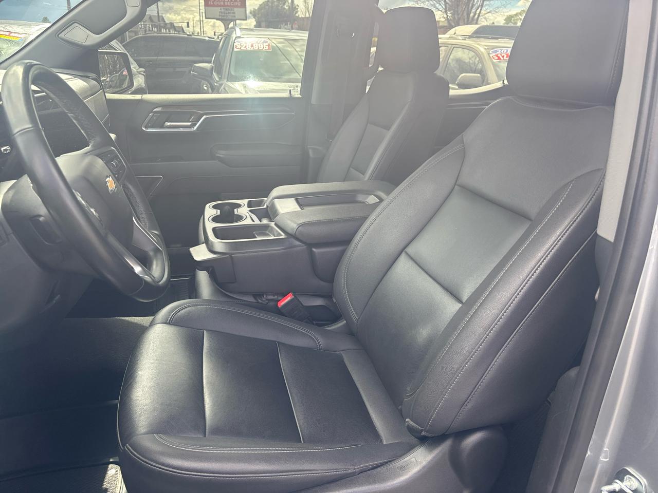 Chevrolet Silverado 1500 1LT Crew Cab 4WD 2023