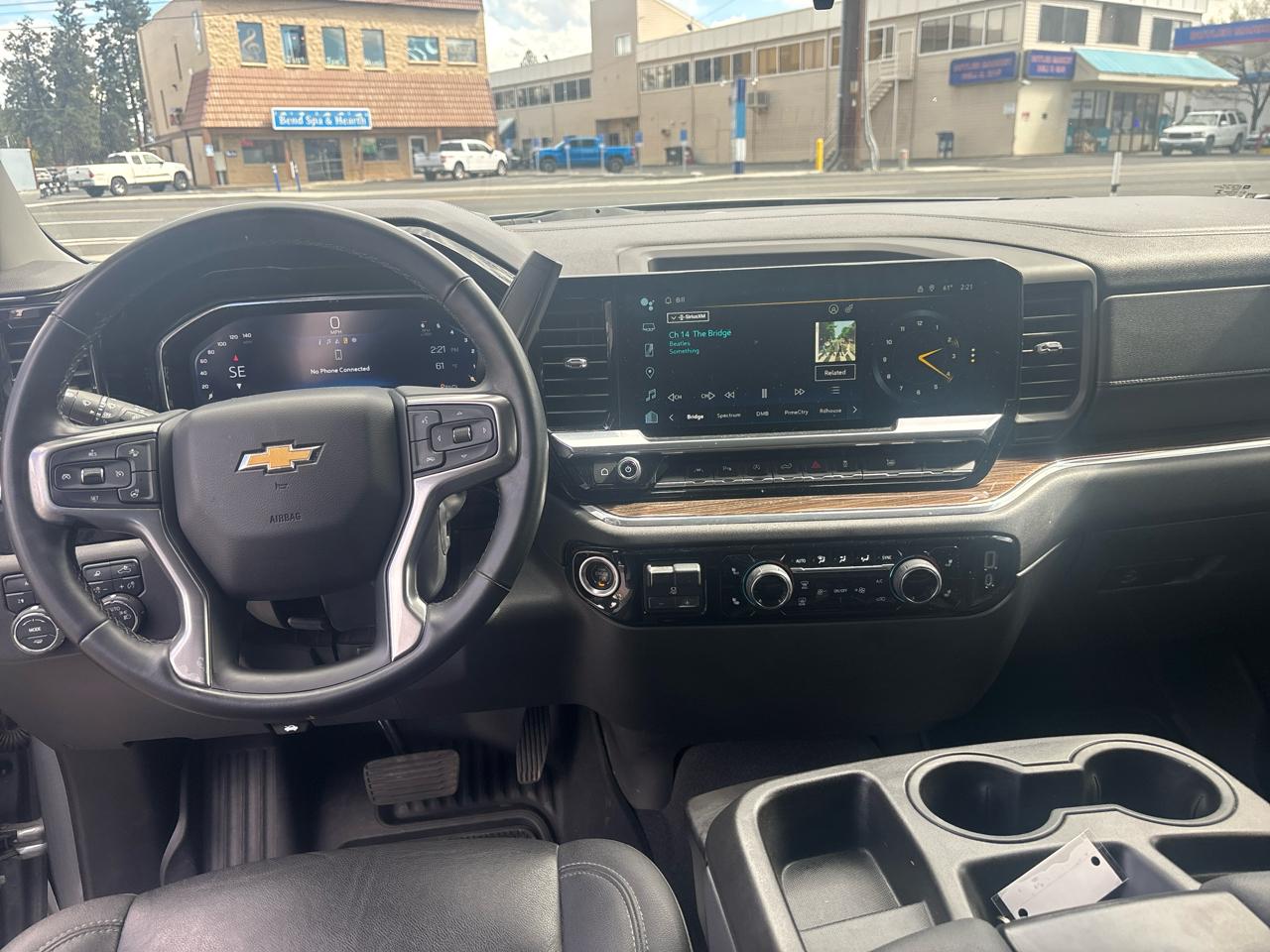 Chevrolet Silverado 1500 1LT Crew Cab 4WD 2023