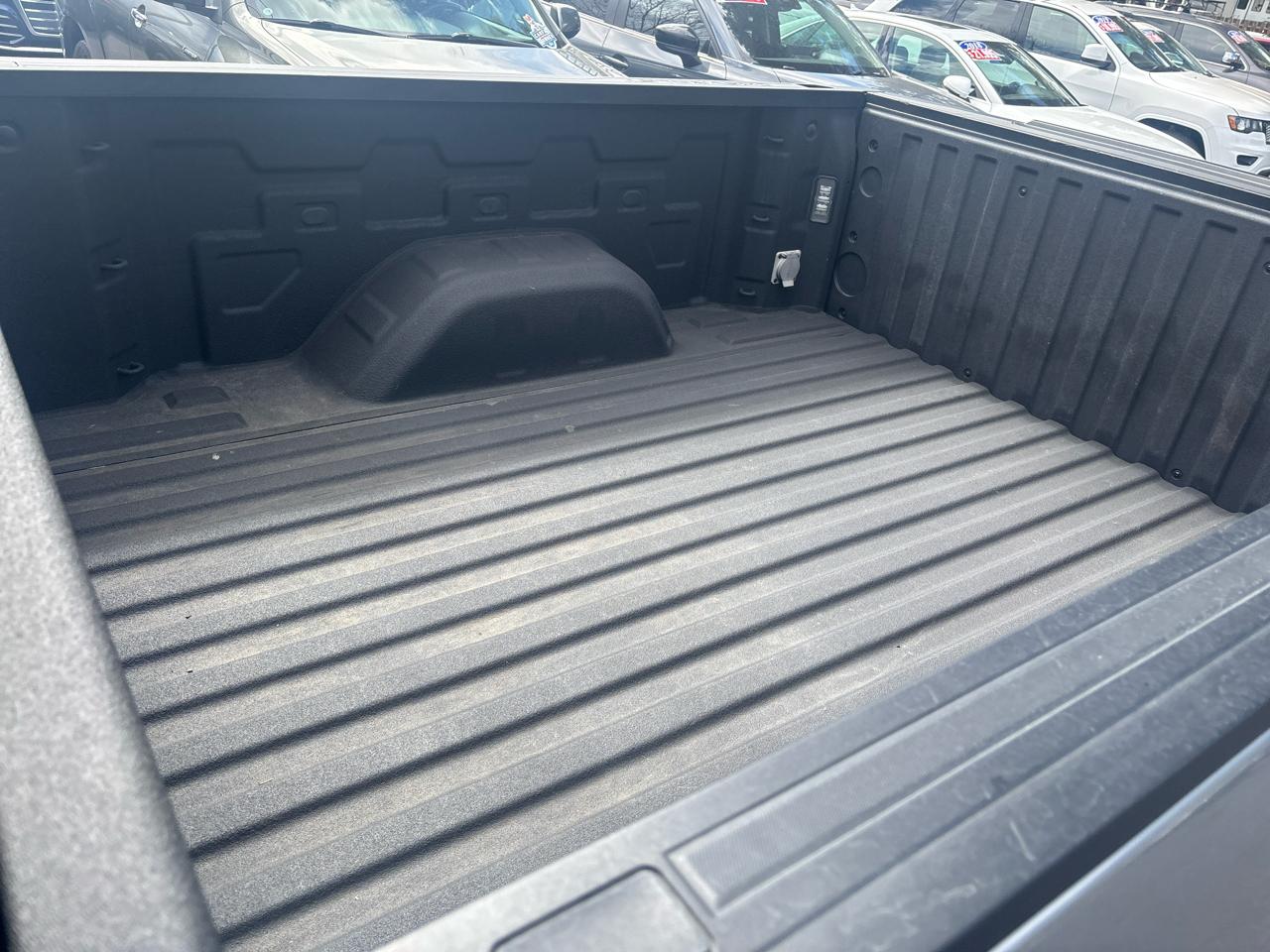 Chevrolet Silverado 1500 1LT Crew Cab 4WD 2023