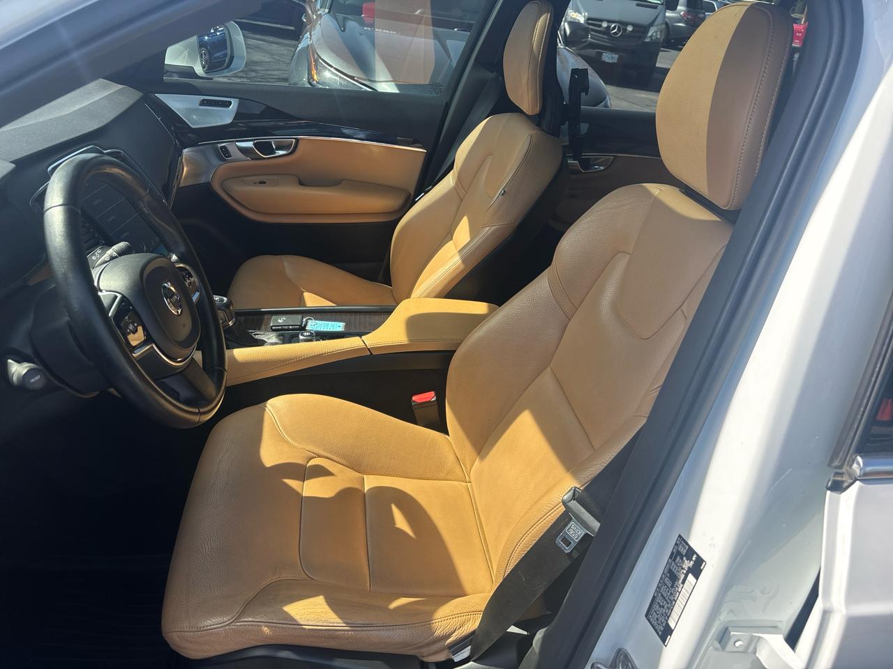 Volvo XC90 T6 Momentum AWD 2018