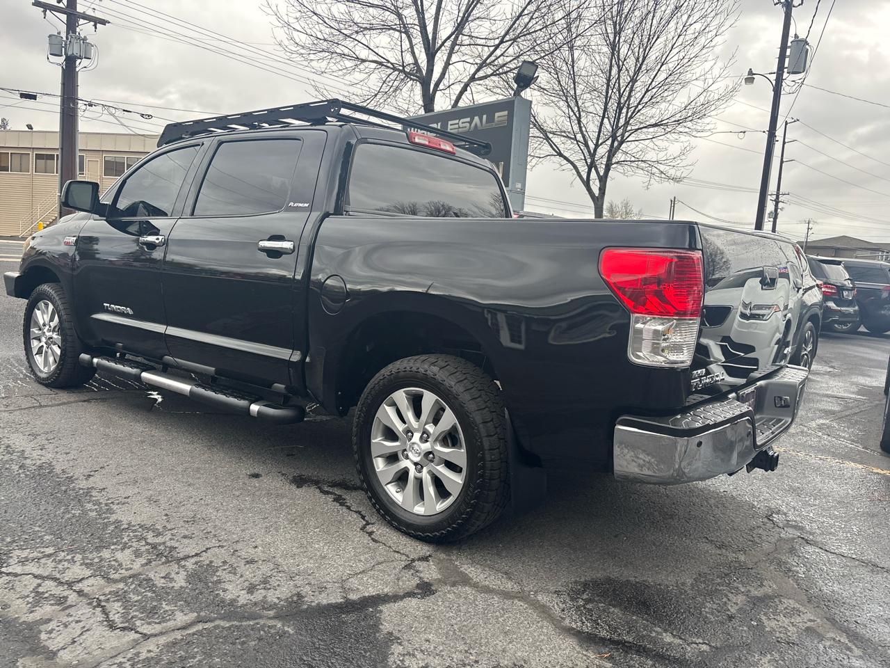 Toyota Tundra Platinum CrewMax 5.7L 4WD 2010
