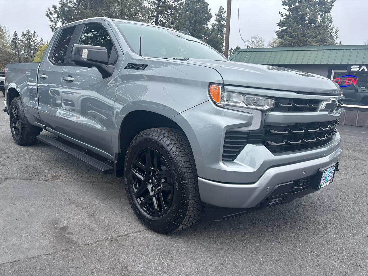 Chevrolet Silverado 1500 4WD Double Cab 147" RST 2024