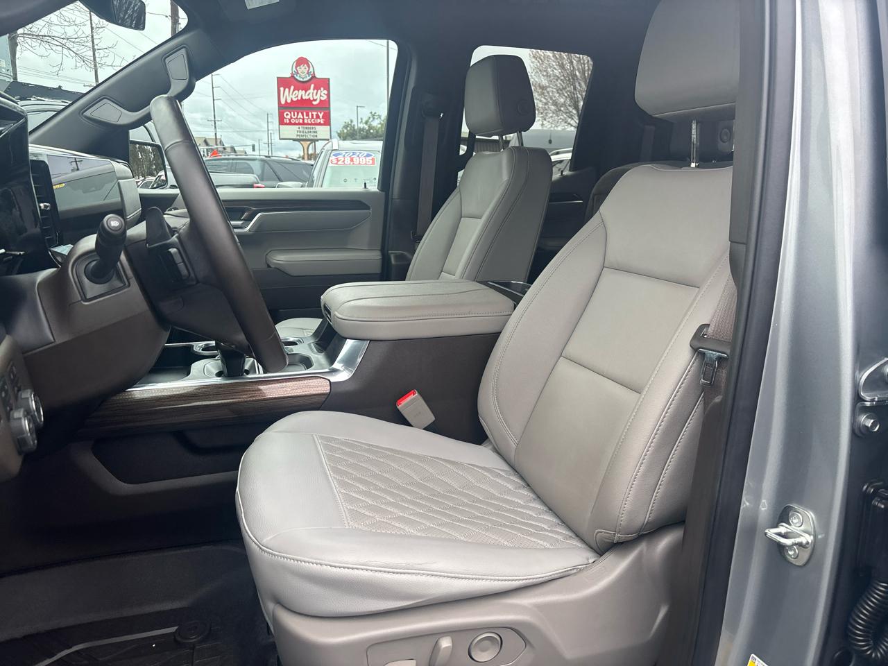 Chevrolet Silverado 1500 4WD Double Cab 147" RST 2024