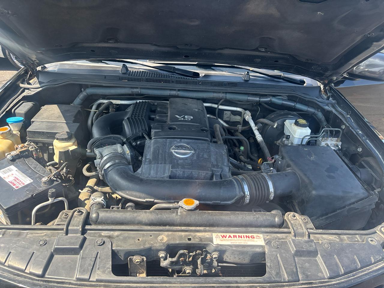 Nissan Frontier LE King Cab 4WD 2010