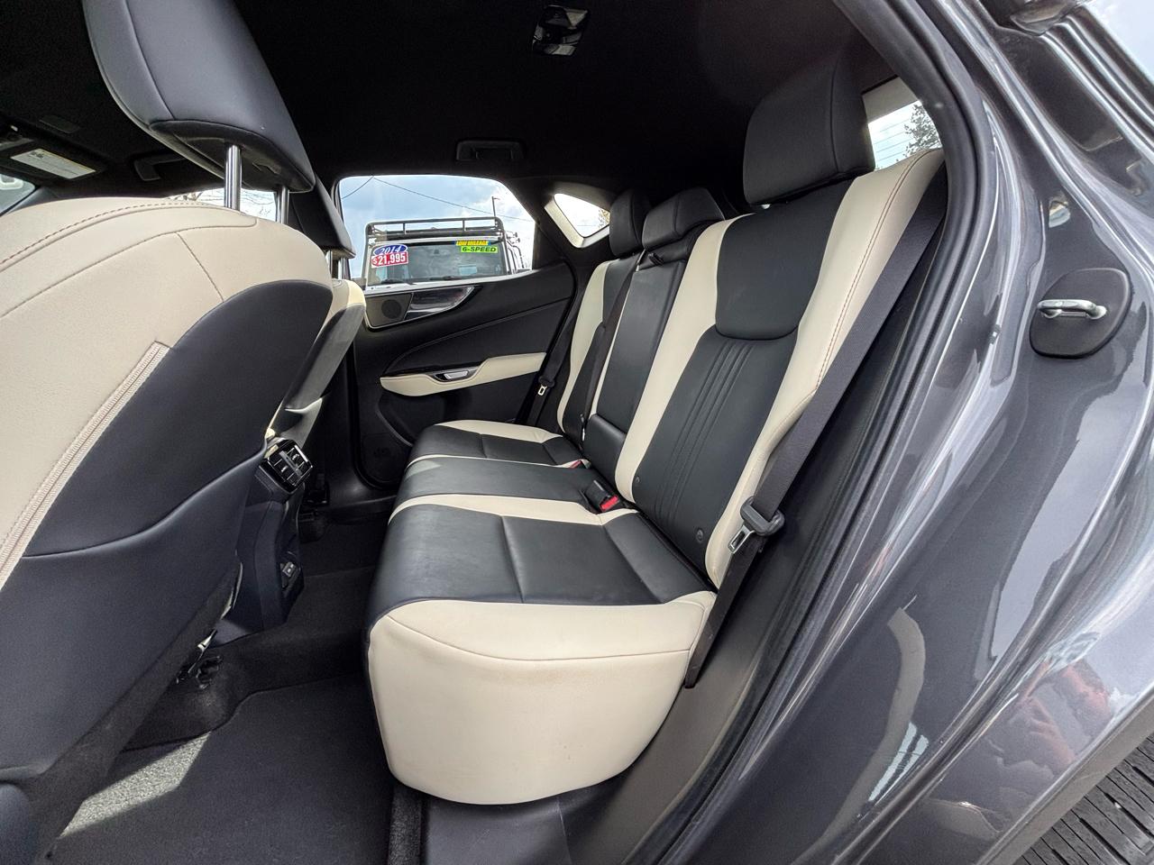 Lexus NX 250 Base AWD 2022