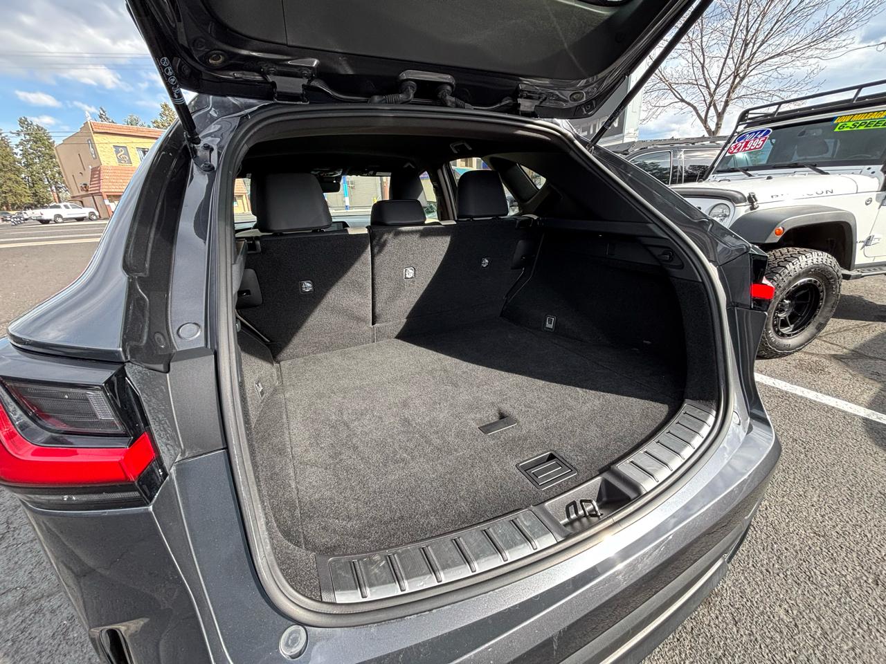 Lexus NX 250 Base AWD 2022