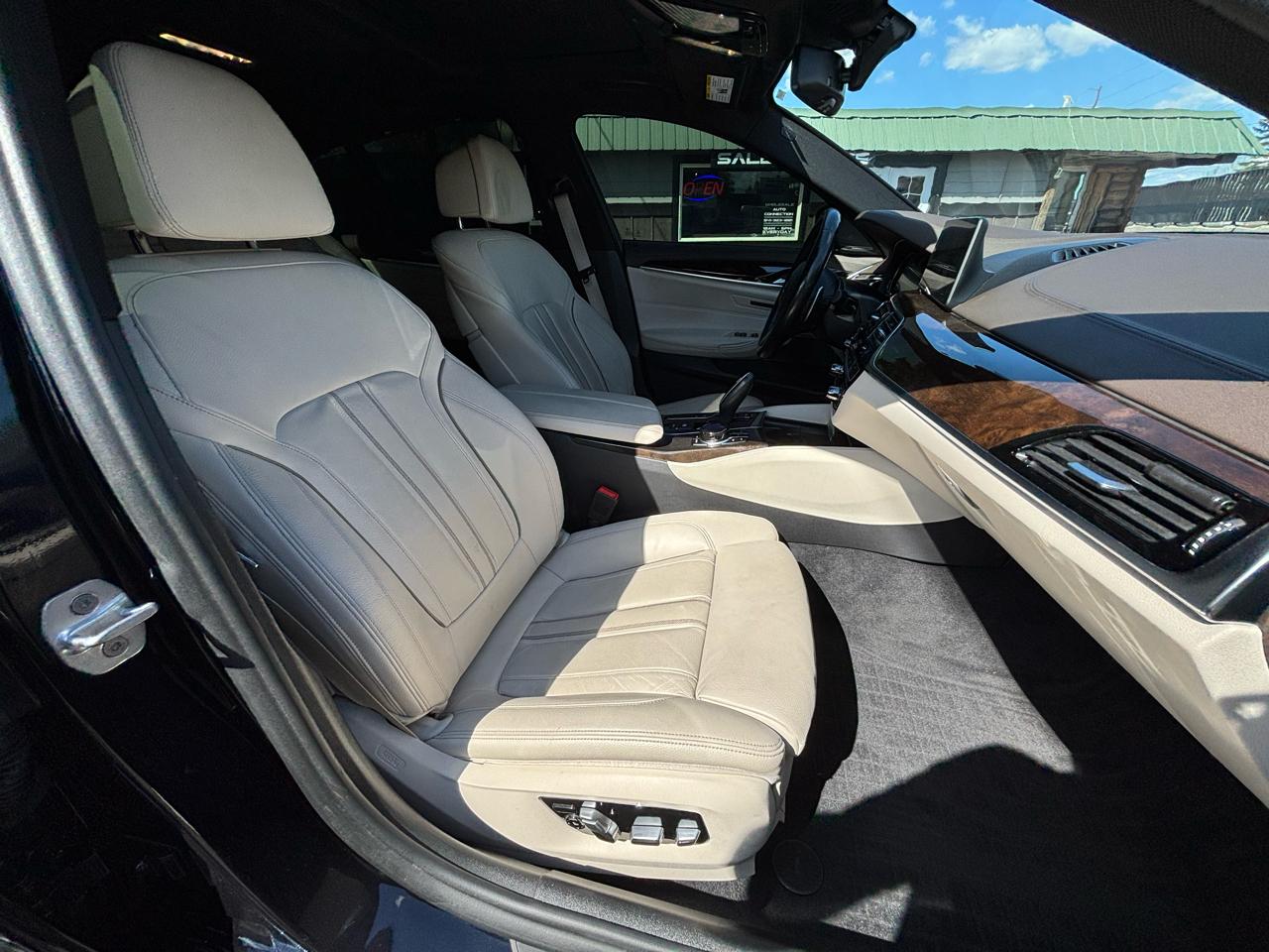 BMW 5-Series M550i xDrive 2018