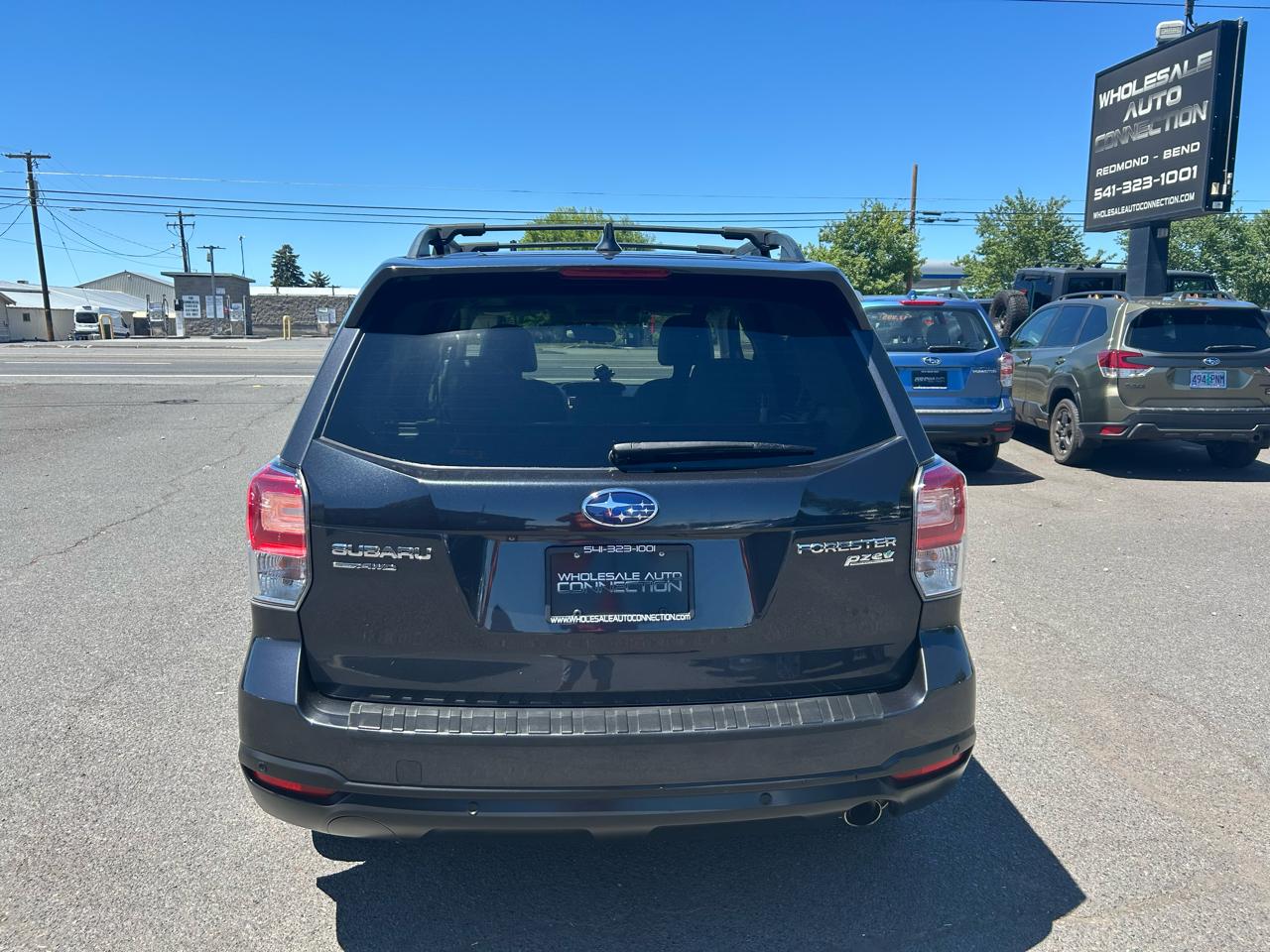Subaru Forester 2.5i Limited w/EyeSight Pkg 2017