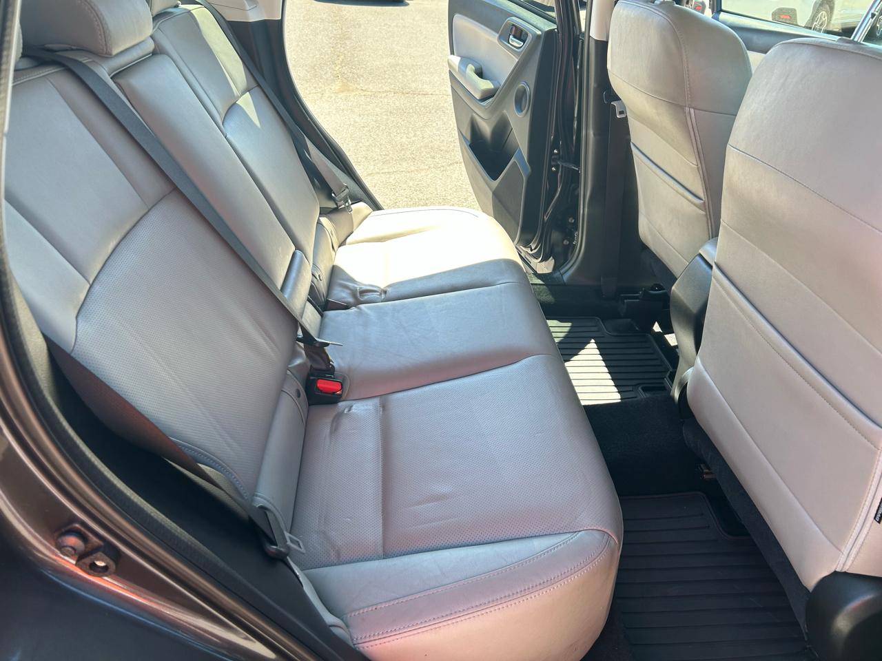 Subaru Forester 2.5i Limited w/EyeSight Pkg 2017
