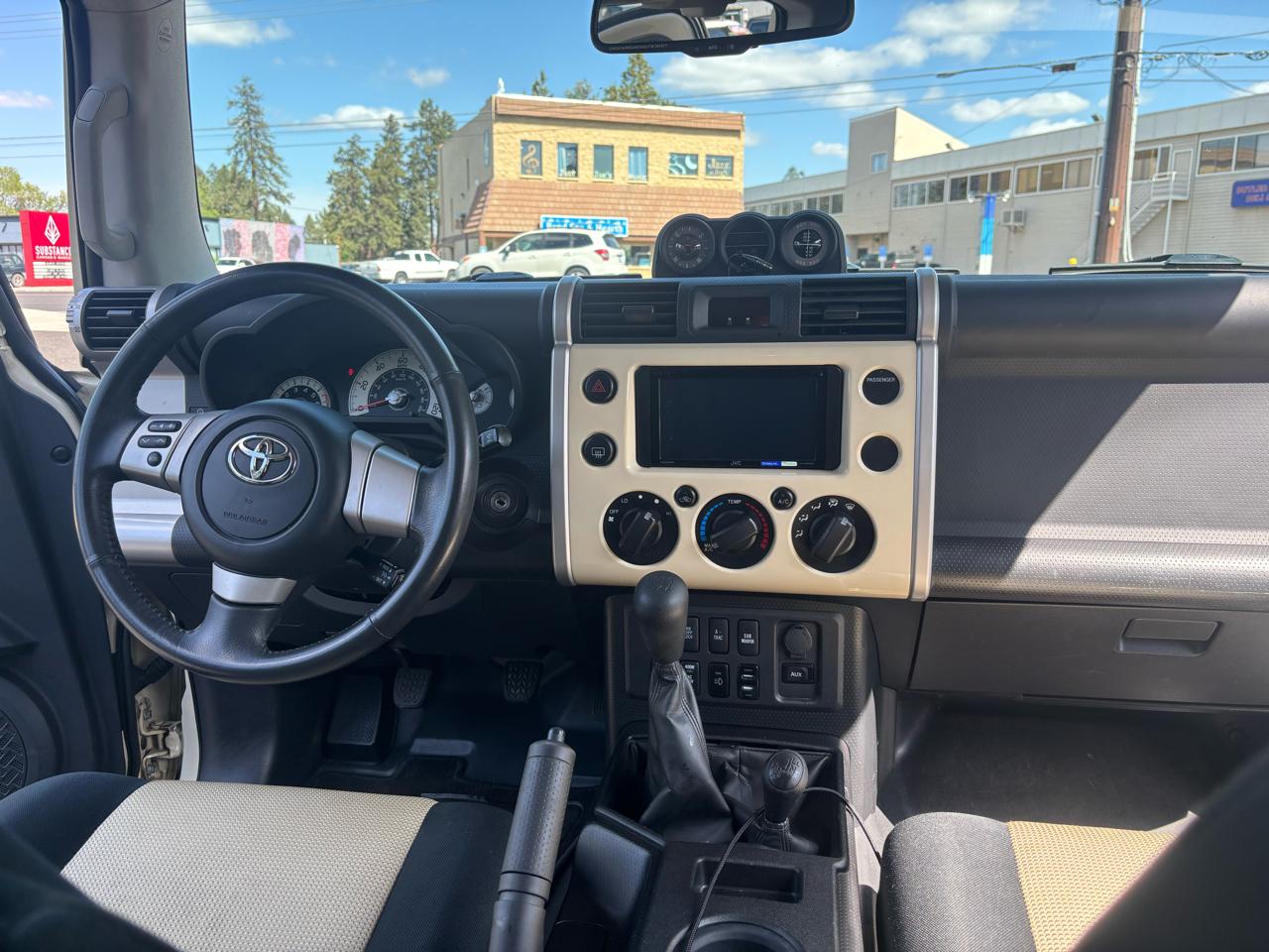 Toyota FJ Cruiser 4WD AT 2010