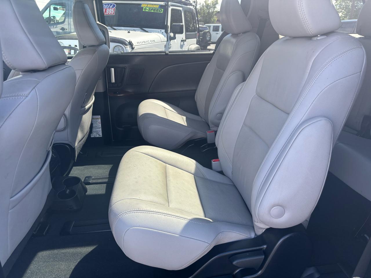 Toyota Sienna XLE 7-Passenger AWD 2019