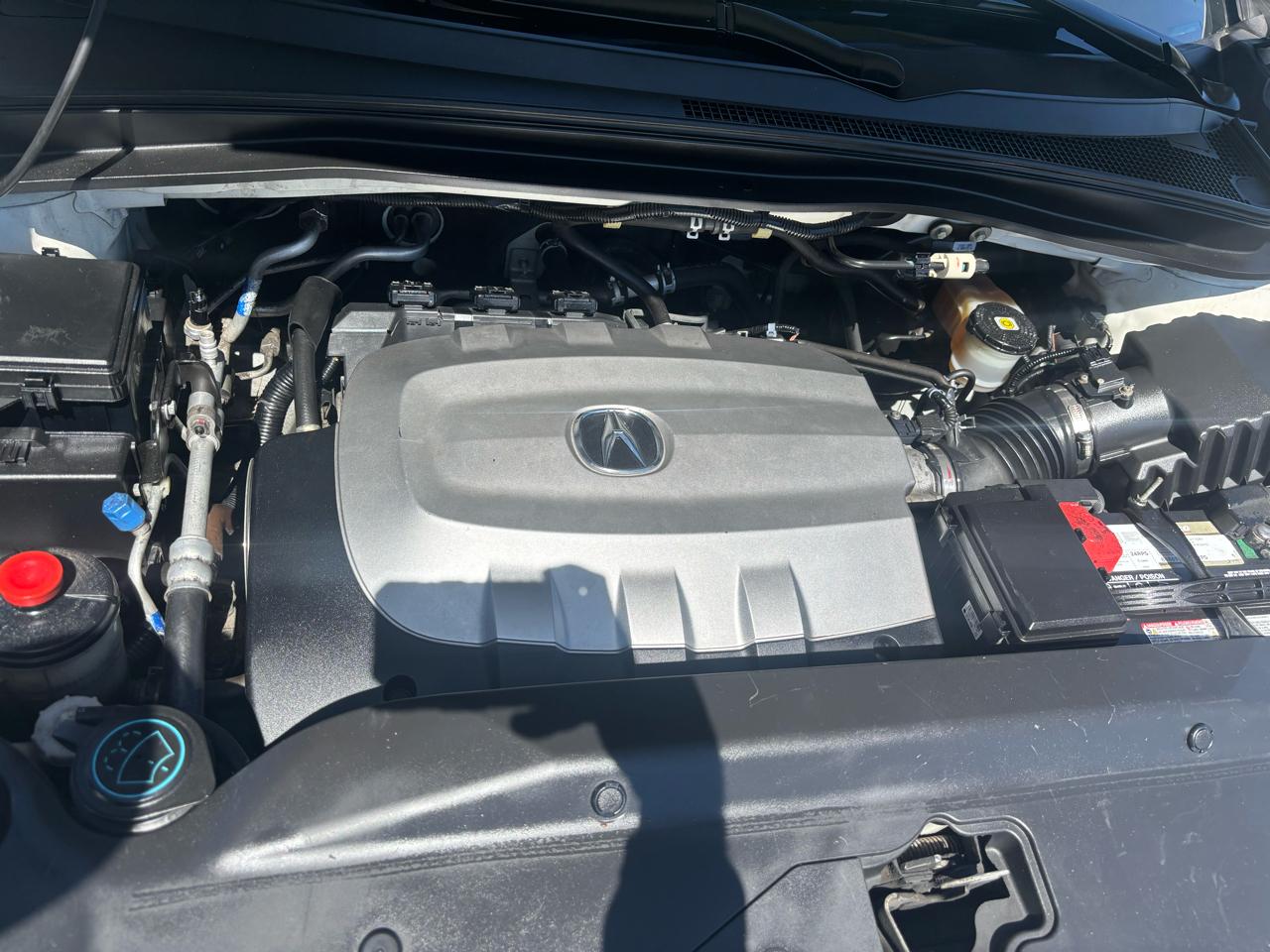 Acura MDX 6-Spd AT w/Tech and Entertainment Package 2011