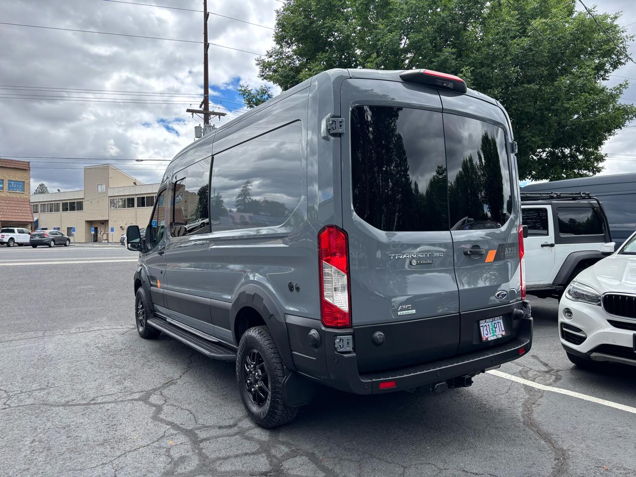Ford Transit 350 Van Med. Roof w/Sliding Pass. 148-in. WB 2023