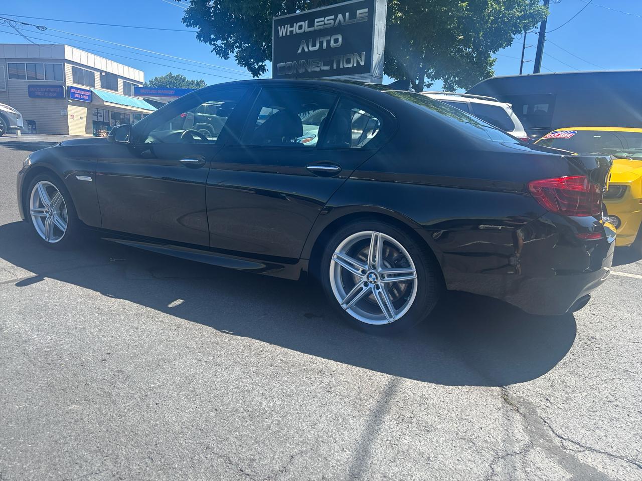 BMW 5-Series 550i xDrive 2014