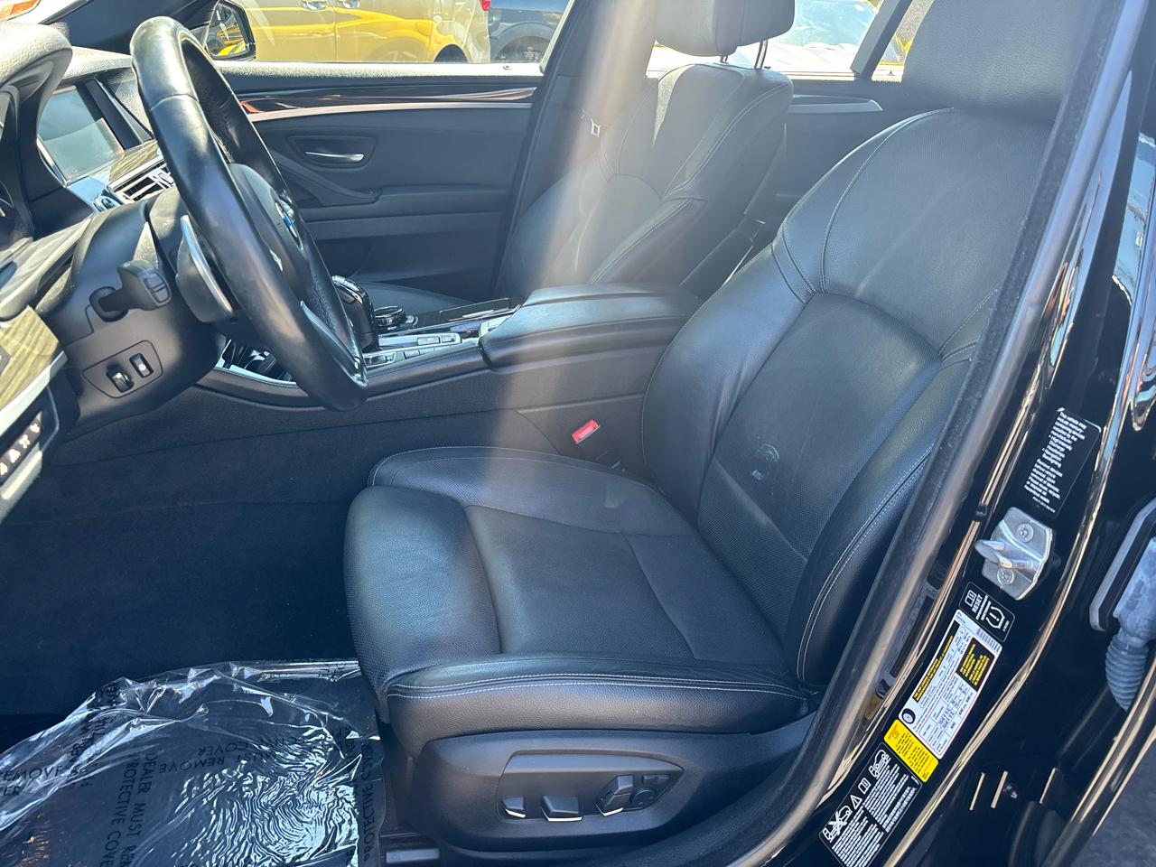 BMW 5-Series 550i xDrive 2014