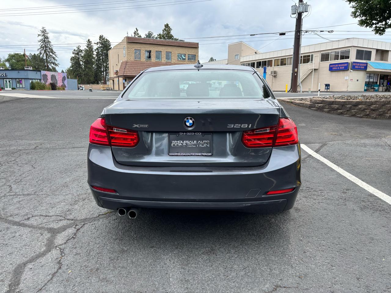 BMW 3-Series 328i xDrive Sedan - SULEV 2014