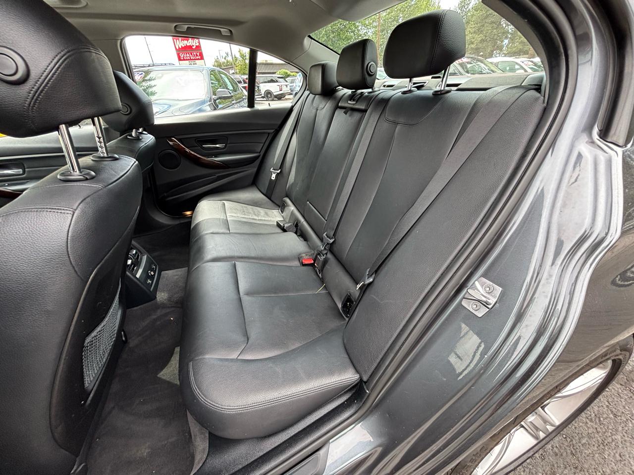 BMW 3-Series 328i xDrive Sedan - SULEV 2014