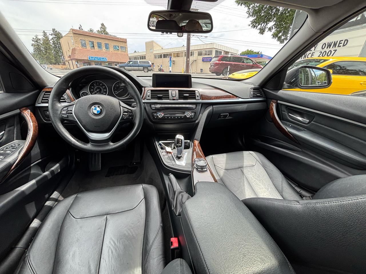 BMW 3-Series 328i xDrive Sedan - SULEV 2014