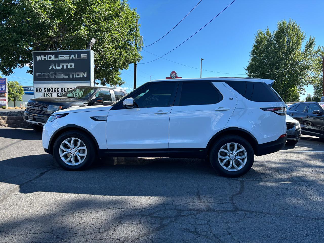 Land Rover Discovery SE 2020