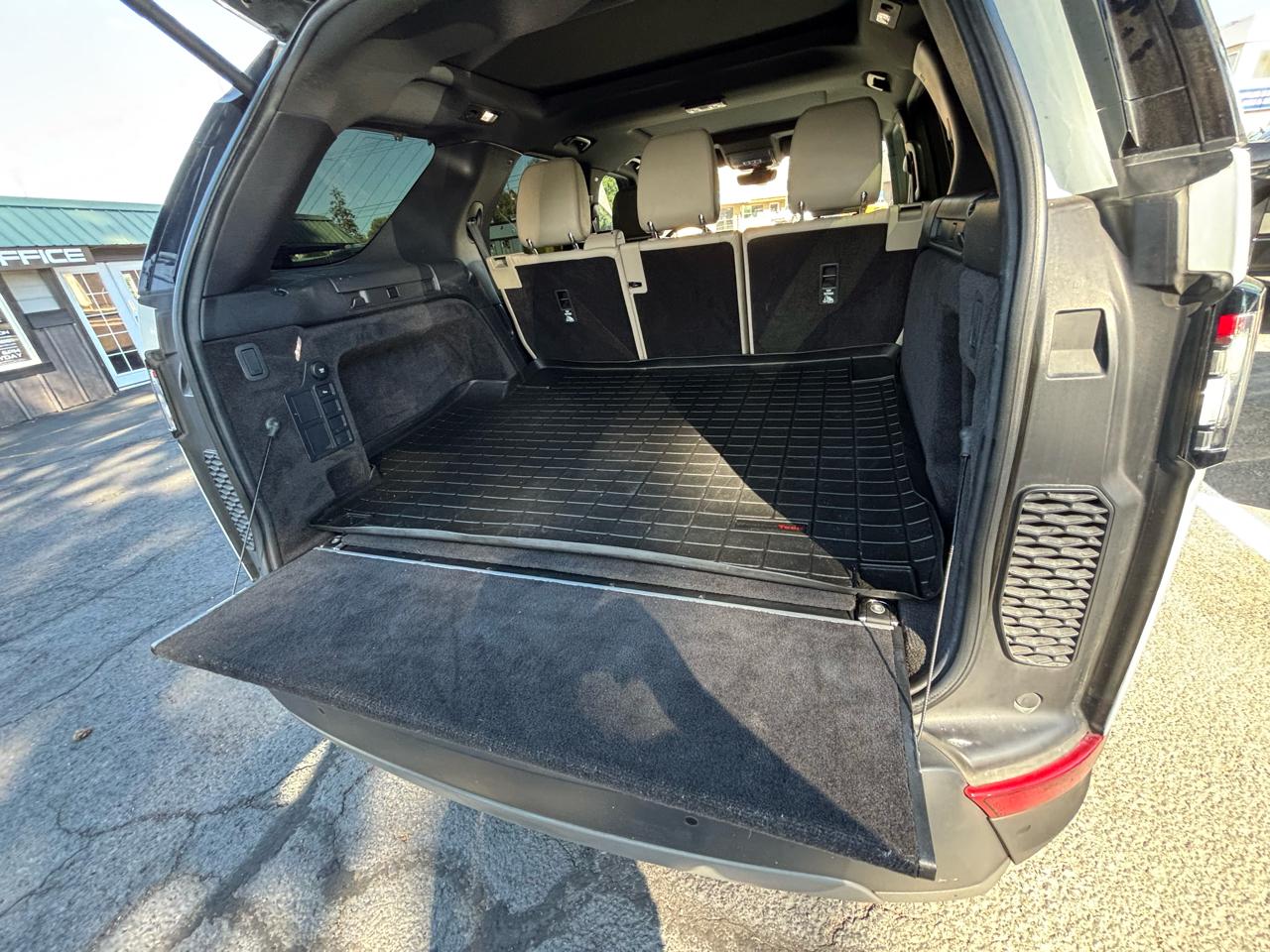 Land Rover Discovery SE 2020