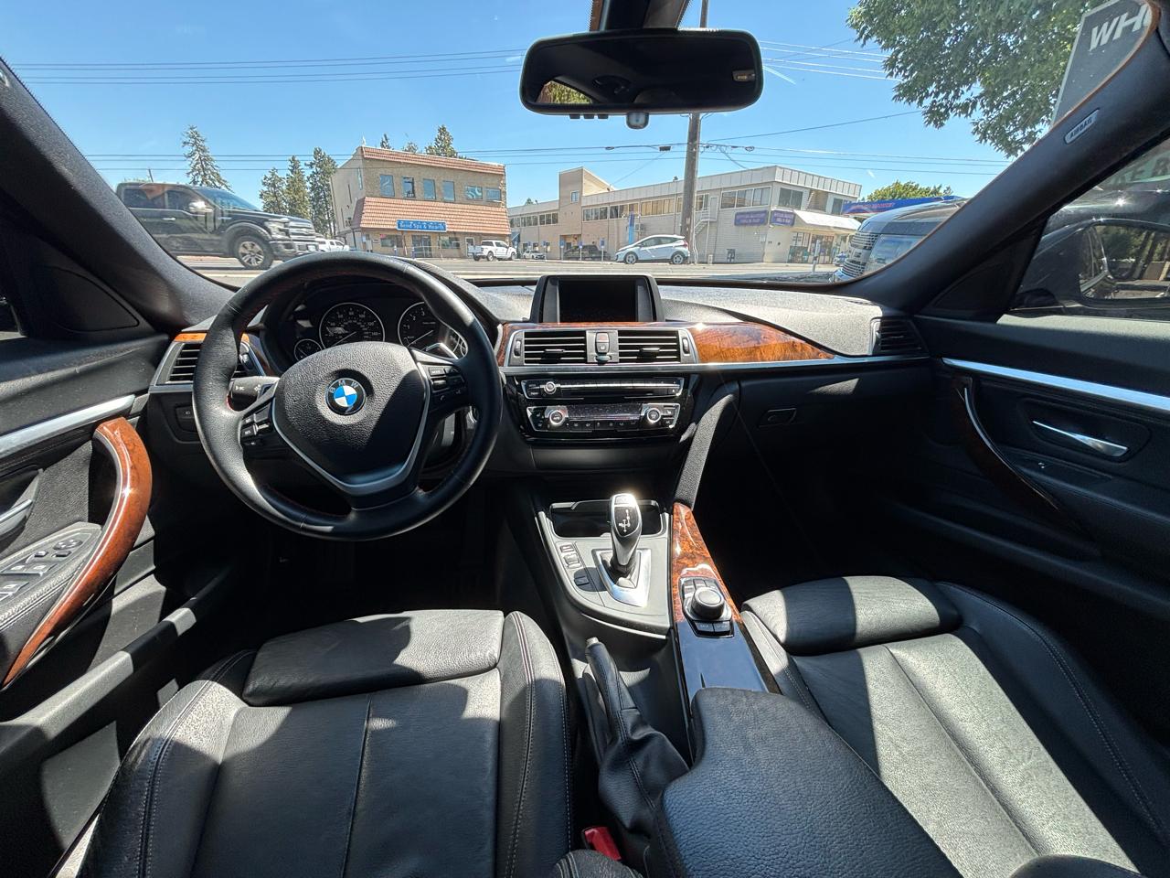 BMW 3-Series Gran Turismo 330i xDrive 2017